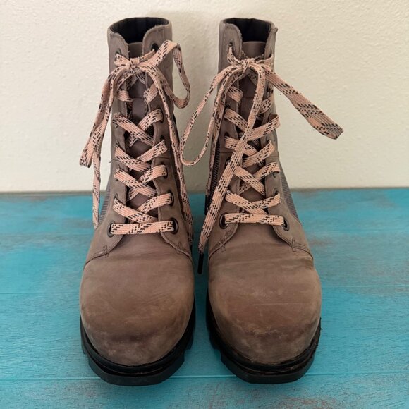 SOREL 'Joan Of Arctic Wedge III Lexie' Brown Distressed Leather Boots Sz 6.5 - Picture 3 of 9